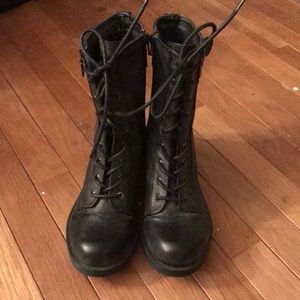 Guess Combat Boots